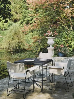 Mesas De Jardín|Mesas De Jardí­N>GUBI Mesa de jardín Tropique, 90 x 90 cm Negro