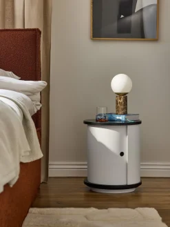 New Mesilla de noche con puerta corredera Svea Mesitas De Noche|Mesitas De Noche