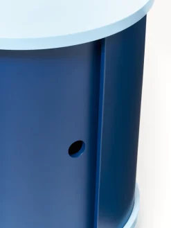 Mesitas De Noche|Mesitas De Noche></noscript>Westwing Collection Mesilla de noche con puerta corredera Svea Azul claro, azul