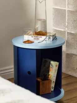 Mesitas De Noche|Mesitas De Noche></noscript>Westwing Collection Mesilla de noche con puerta corredera Svea Azul claro, azul