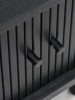 Mesitas De Noche|Mesitas De Noche></noscript>Westwing Collection Mesita de noche con frente acanalado Calary Madera de roble lacada en negro