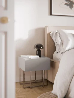 Mesitas De Noche|Mesitas De Noche>Westwing Collection Mesita de noche de madera Joe Taupe, plateado