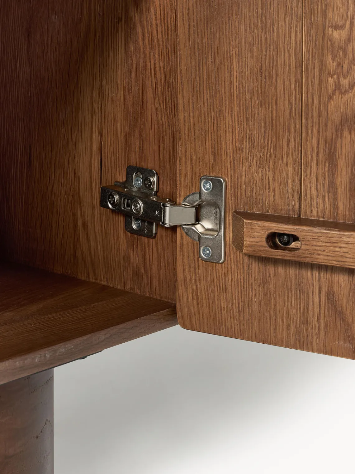 Mesitas De Noche|Mesitas De Noche>Westwing Collection Mesita de noche de madera de roble Cadi Madera de roble pintado marrón