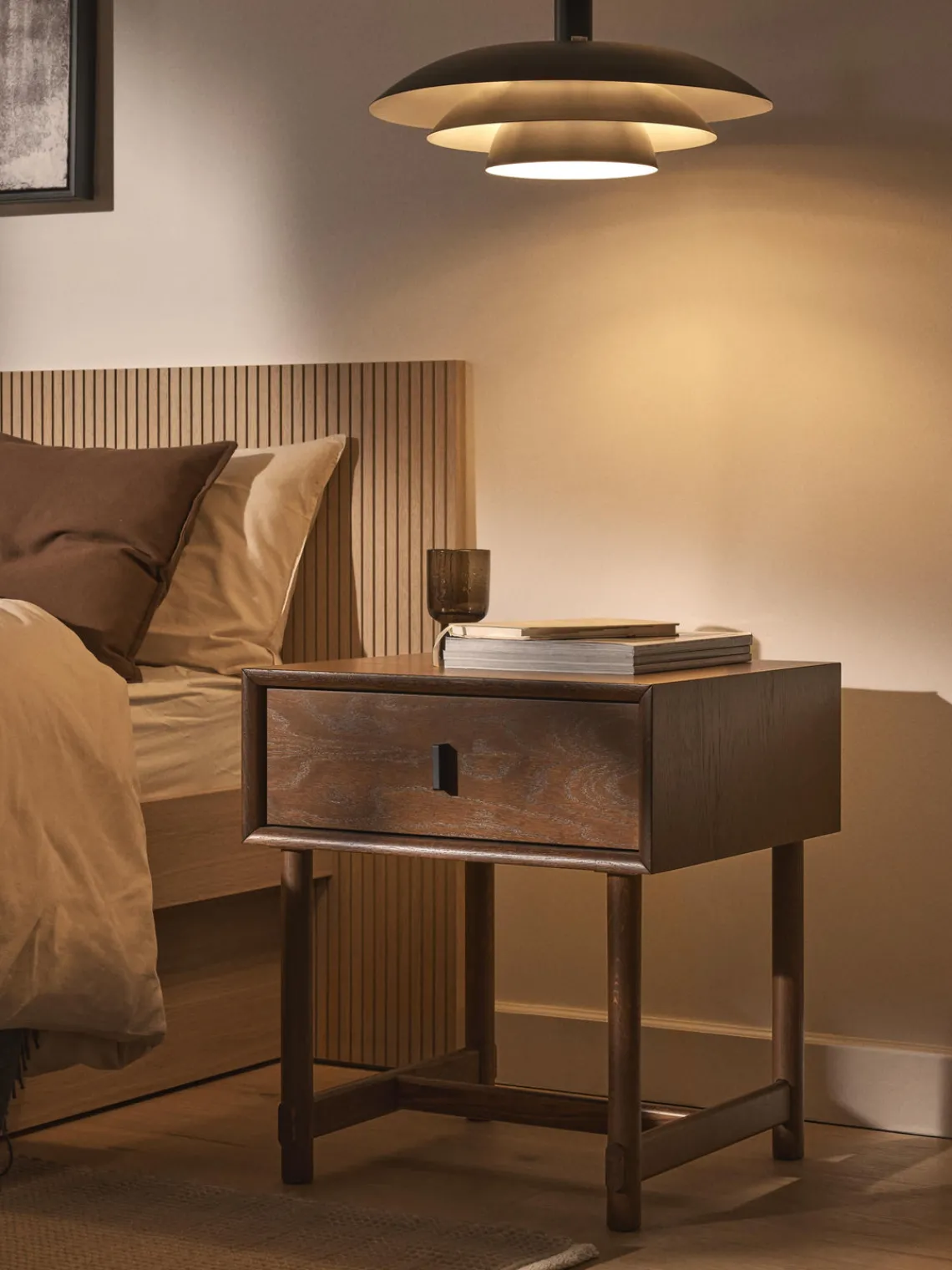 Mesitas De Noche|Mesitas De Noche>Westwing Collection Mesita de noche de roble con cajón Diana Madera oscura