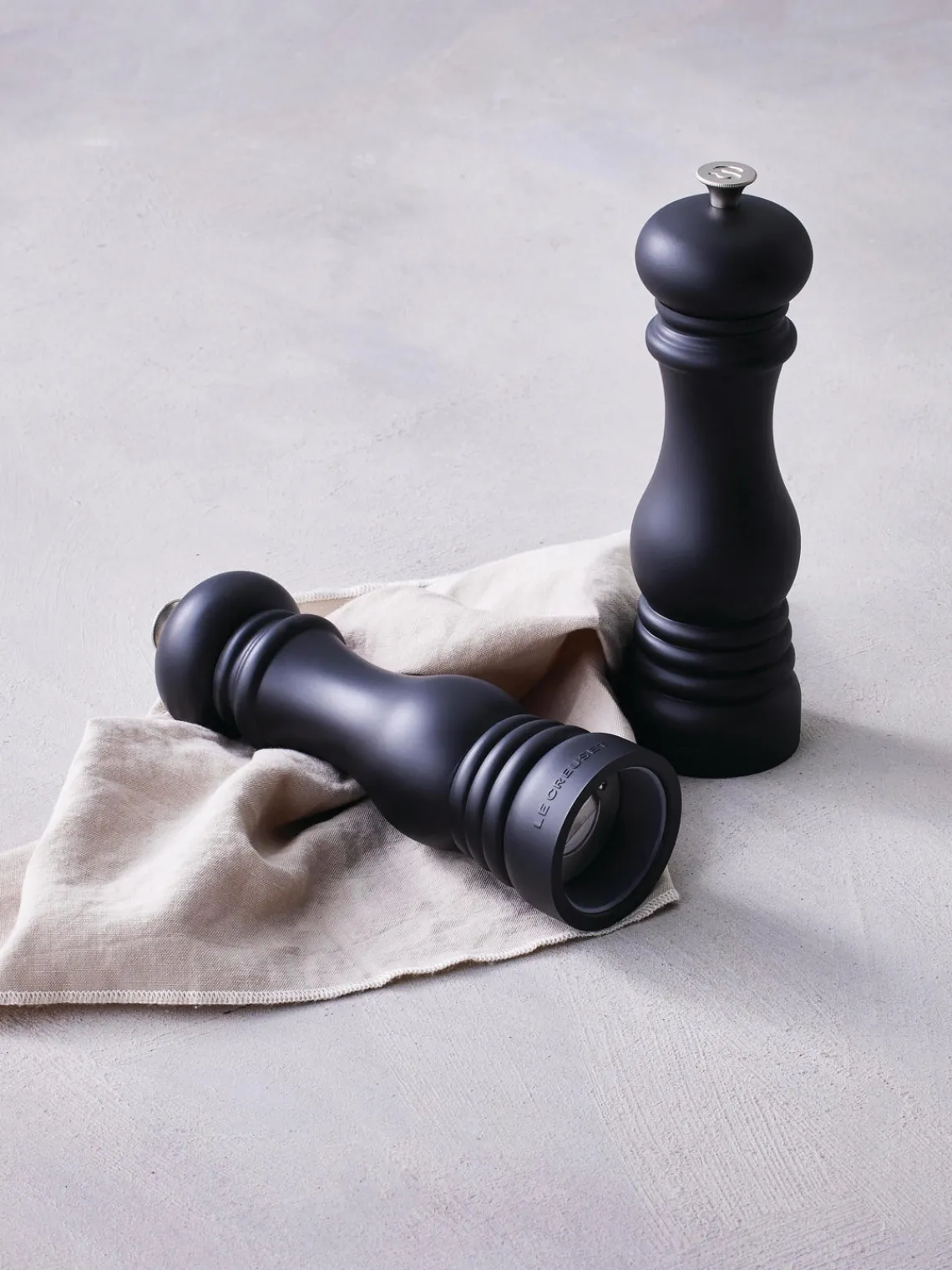 Molinillos De Especias|Molinillos De Especias>LE CREUSET Molinillo de pimienta con mecanismo de cerámica Creuset Negro mate, plateado