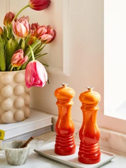 Molinillos De Especias|Molinillos De Especias>LE CREUSET Molinillo de sal con mecanismo de cerámica Creuset Tonos narajas brillantes, plateado