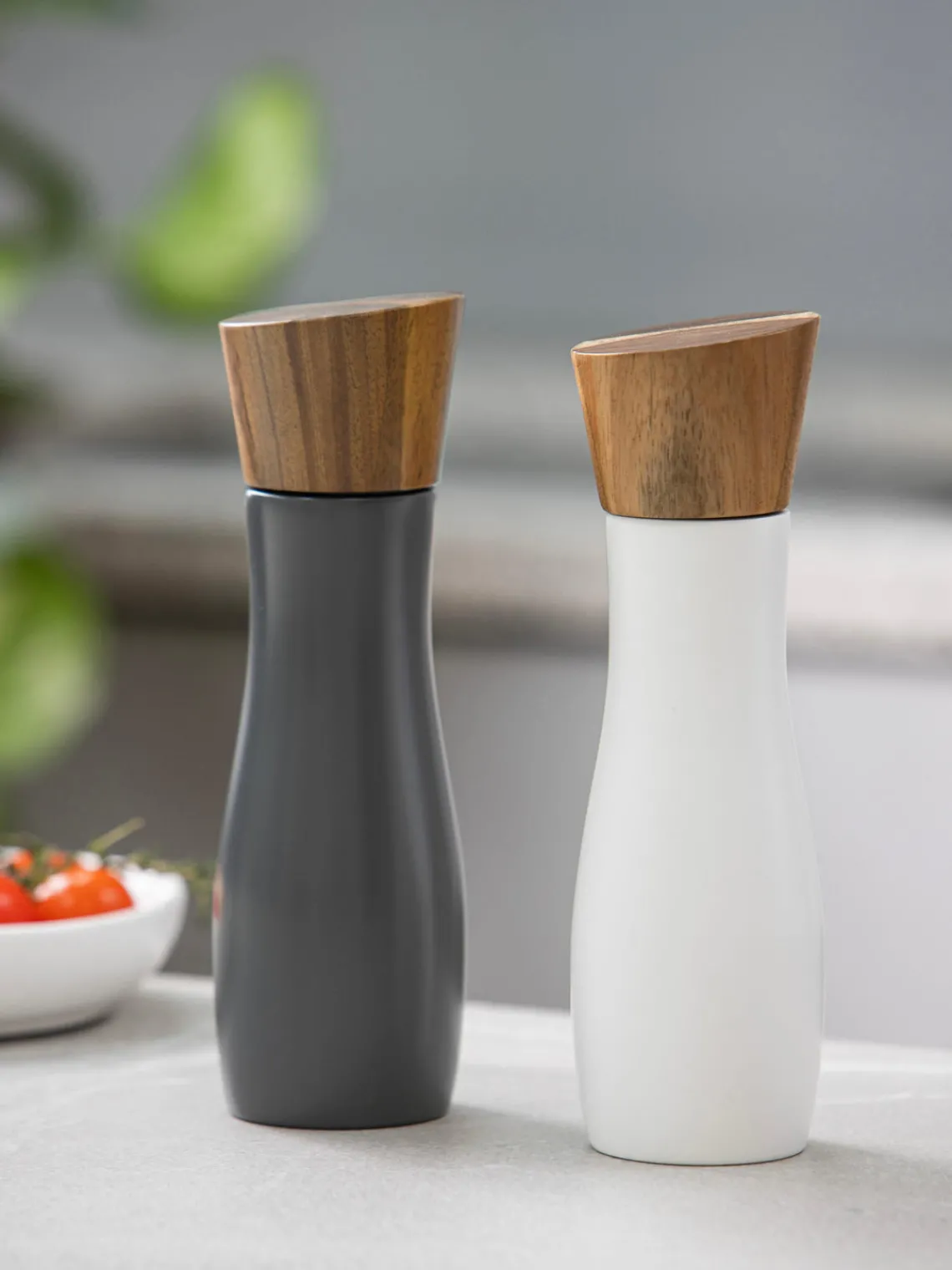 Discount Molinillo de sal y pimienta con tapadera de madera de acacia Essentials, 2 uds. Molinillos De Especias|Molinillos De Especias