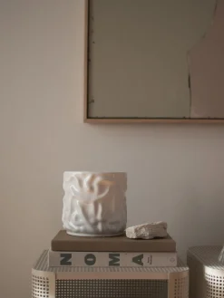 Maceteros|Jarrones>DBKD Olla pequeña Swoon - brillante Blanco