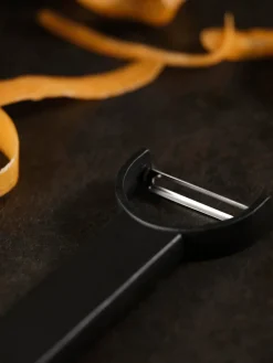 Utensilios De Cocina></noscript>Zone Denmark Pelador de verduras Singles Negro