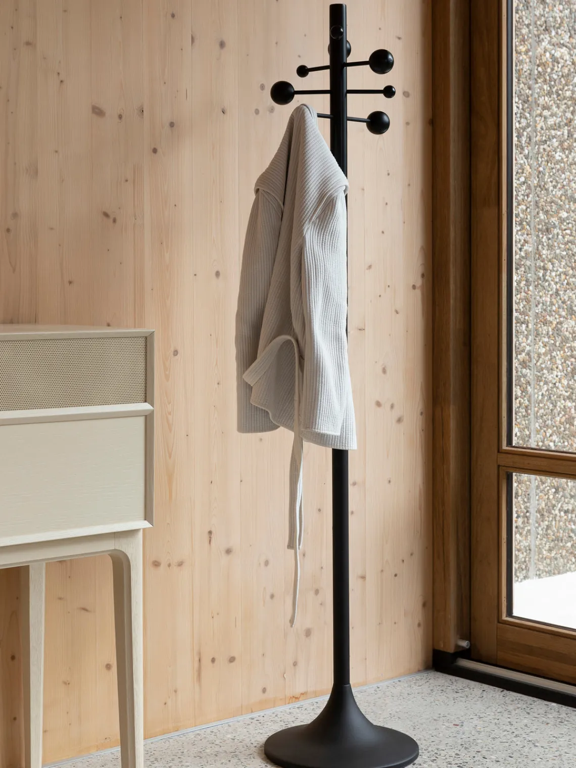 Online Perchero de madera de caucho Jason Percheros De Pie|Percheros De Pie