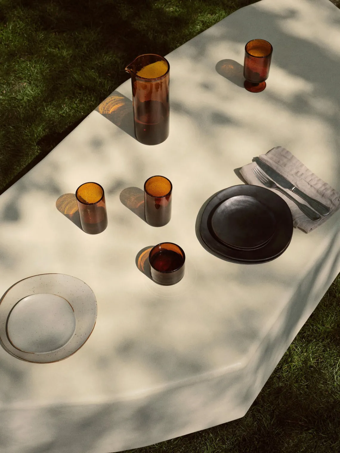 Platos Llanos|Vajillas Completas>Ferm Living Plato llano de cerámica Flow Negro