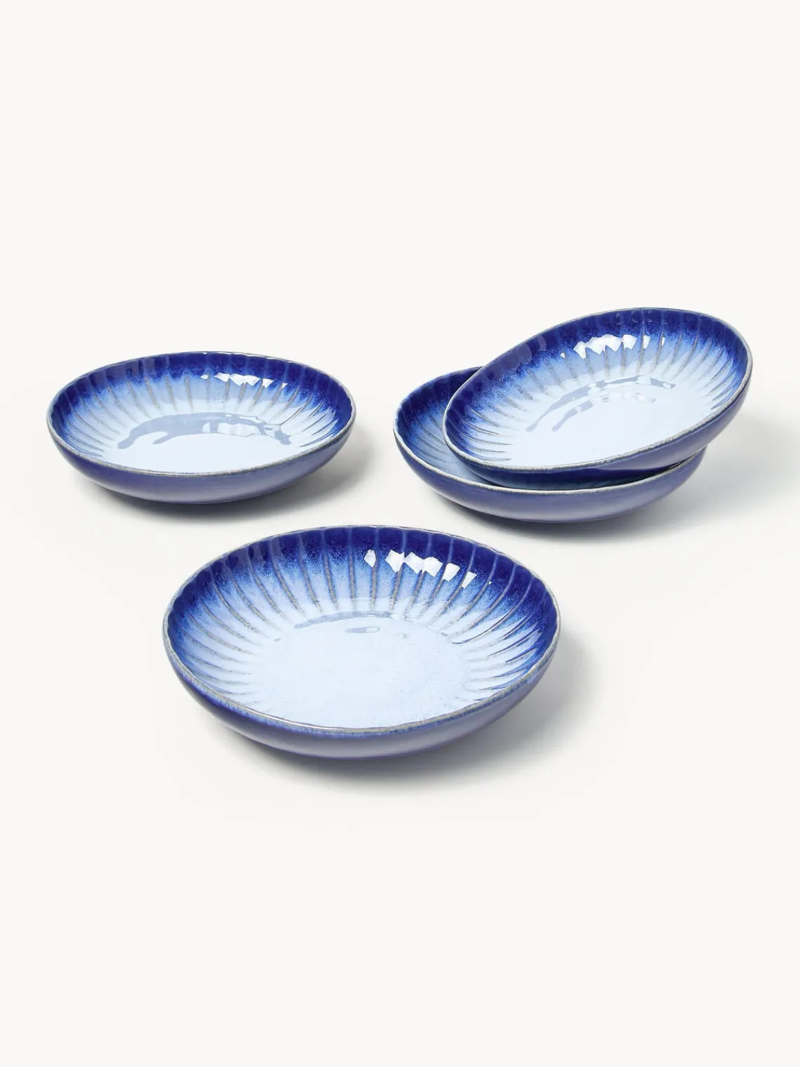 Platos Hondos|Vajillas Completas>Westwing Collection Platos hondos artesanales con esmalte reactivo Vinci, 4 uds. Azul real y azul claro con gradiente de color