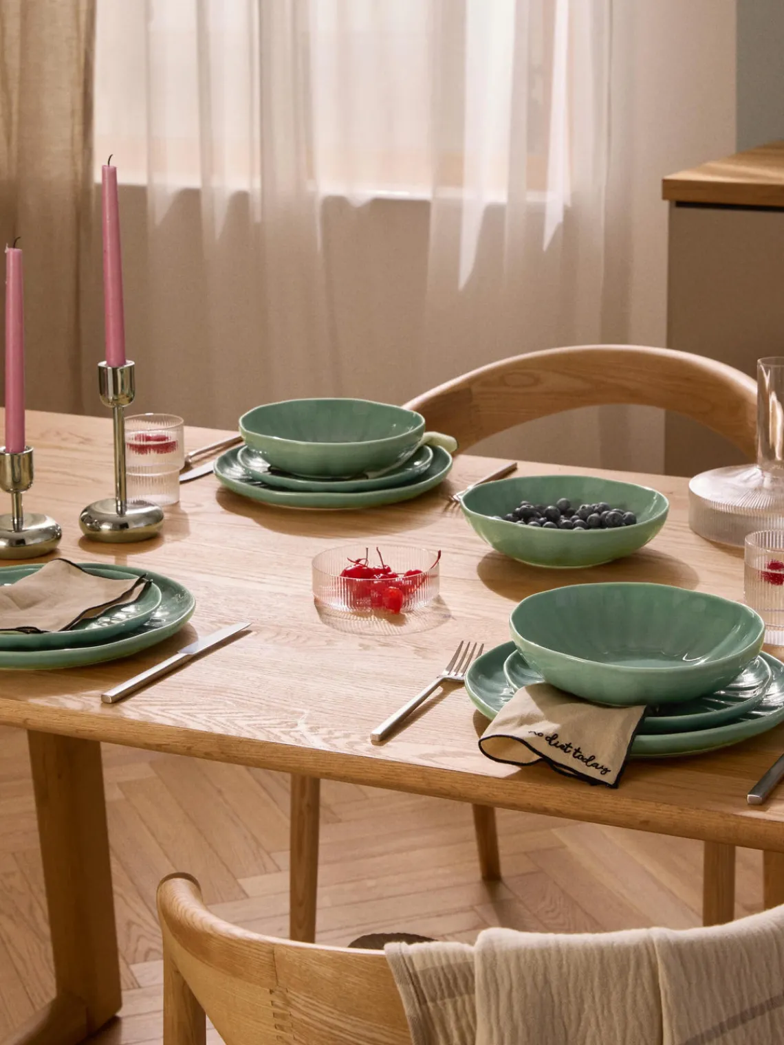 Platos Hondos|Vajillas Completas>Westwing Collection Platos hondos de porcelana con relieves Sali, 4 uds. Verde menta