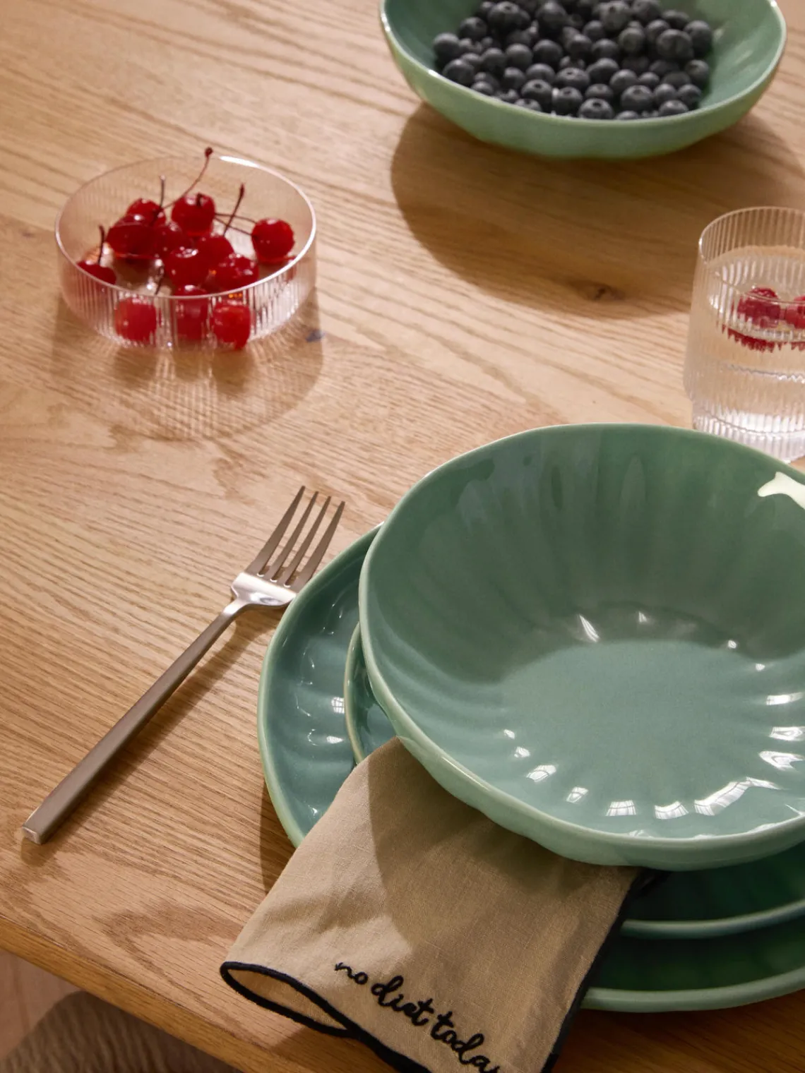 Platos Hondos|Vajillas Completas>Westwing Collection Platos hondos de porcelana con relieves Sali, 4 uds. Verde menta