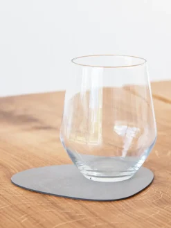 New Posavasos asimétricos de cuero Curve, 4 uds. Posavasos|Vajillas Completas