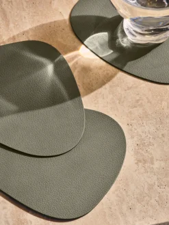 Posavasos asimétricos de cuero Curve, 4 uds. Posavasos|Vajillas Completas