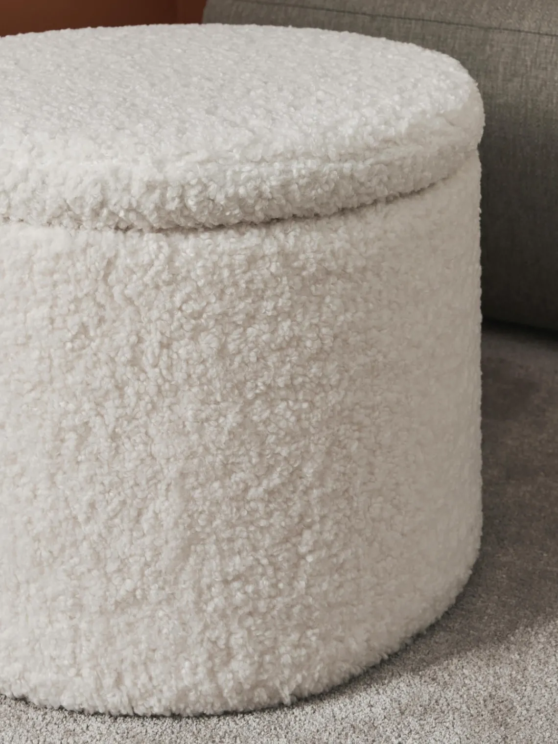 Pufs Y Otomanos|Pufs Y Otomanos>Westwing Collection Puf de borreguillo con espacio de almacenamiento Alida Borreguillo blanco