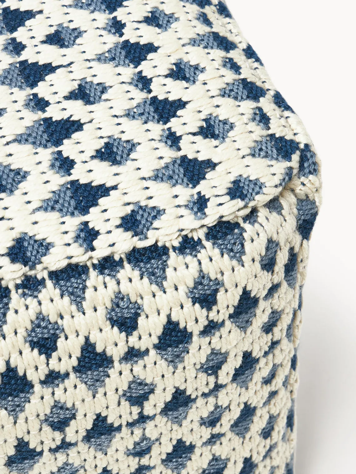 Mantas|Cojines Para Suelo Y Pufs>Westwing Collection Puf para exterior estampado Yamir Tonos azules, blanco Off White