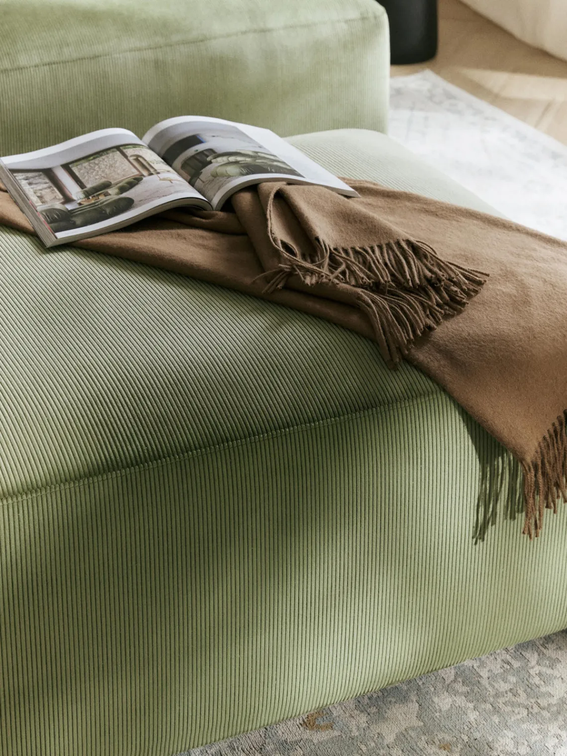 Discount Puf reposapiés de pana Melva, An 99 x F 72 cm Reposapiés|Sofás