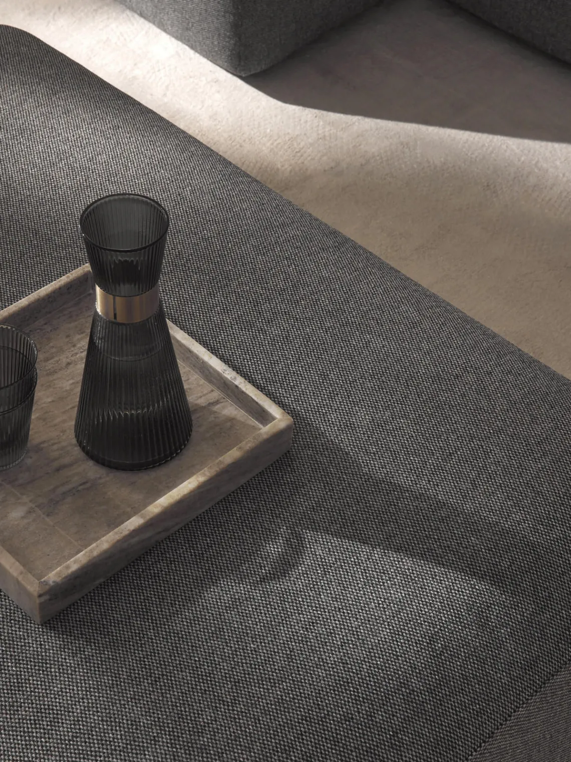 Reposapiés|Sofás>Westwing Collection Puf reposapiés grande Melva, 116 x 72 cm Tejido grueso gris oscuro