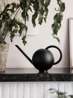 Herramientas De Jardinería|Herramientas De Jardinerí­A>Ferm Living Regadera Orb Negro