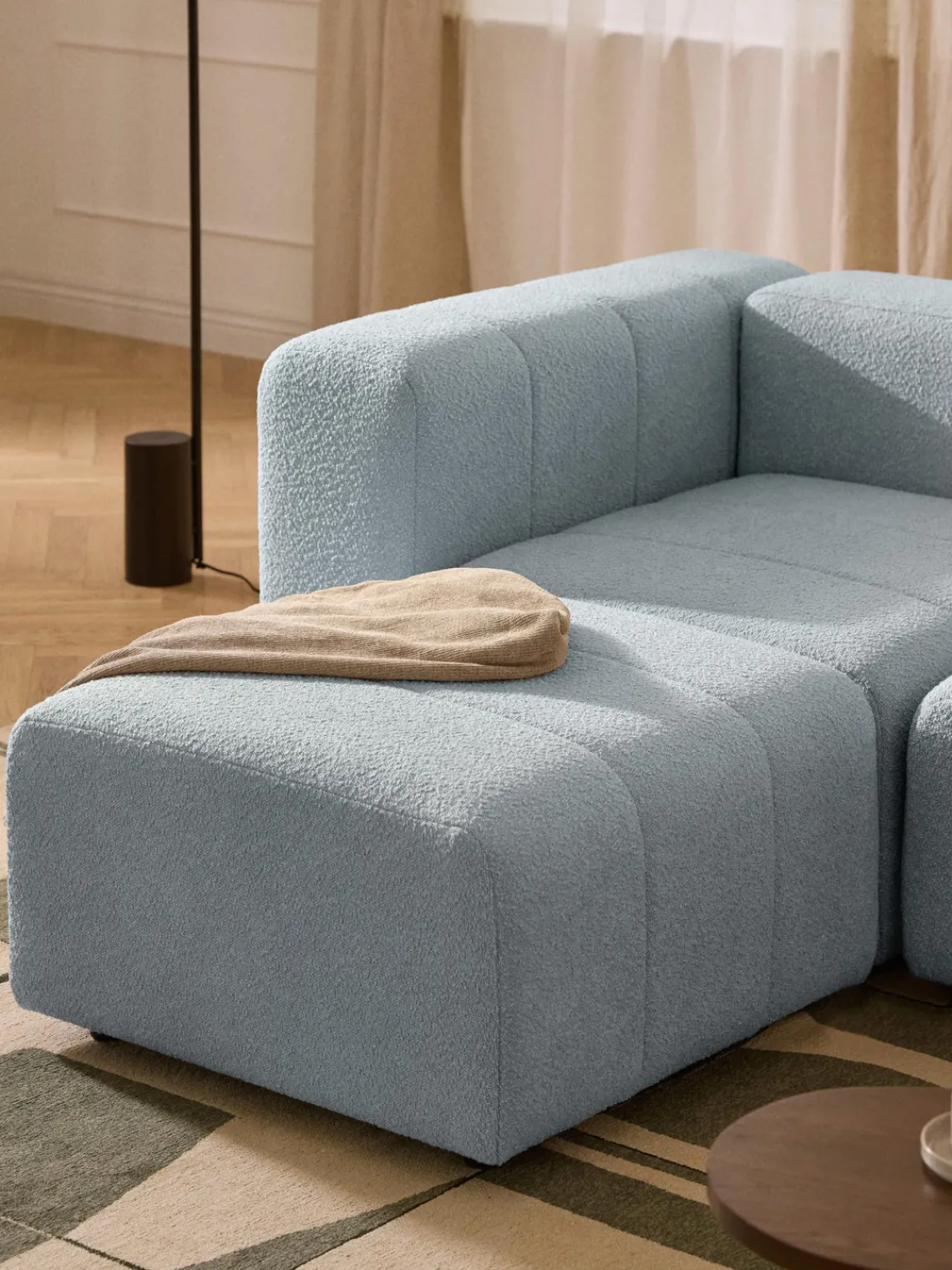 Sale Reposapiés puf en tejido bouclé Lena Reposapiés|Sofás