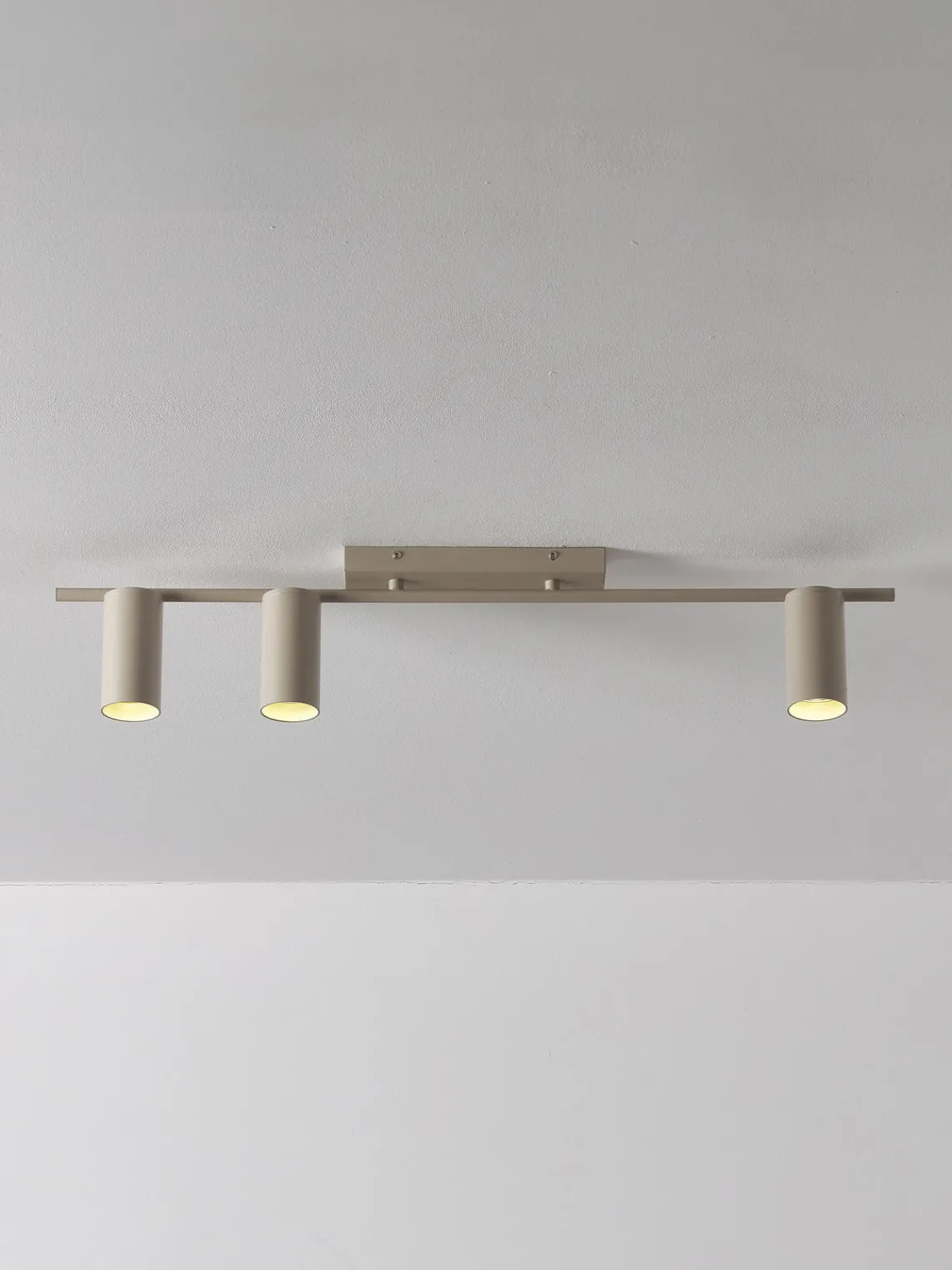 Outlet Riel grande Cassandra Plafones|Lámparas De Techo