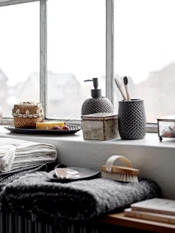 Set de baño artesanal Gustav Dispensador De Jabón Y Jaboneras|Jarrones