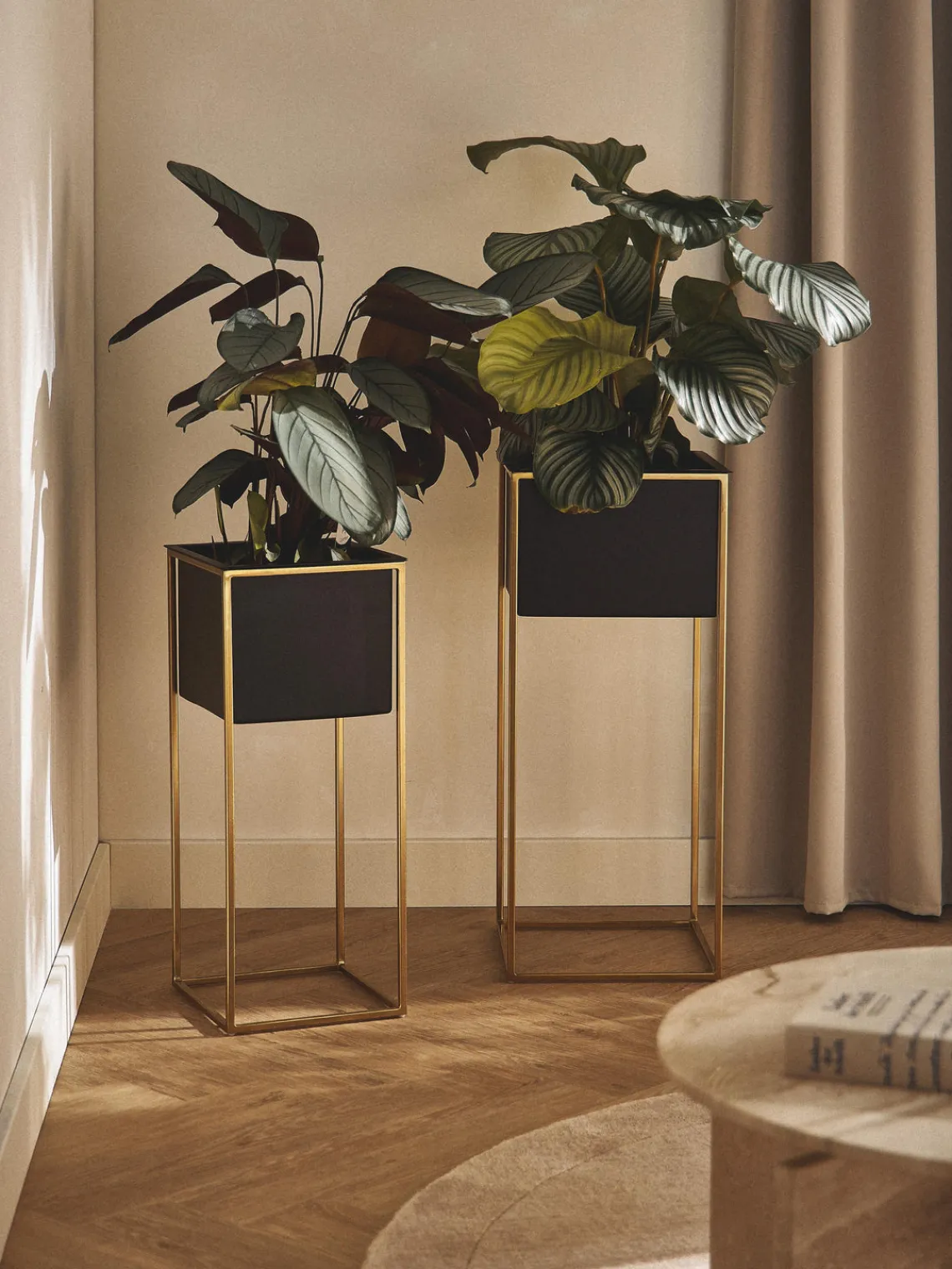 Outlet Set de maceteros de metal Leilani, 2 uds. Maceteros|Jarrones