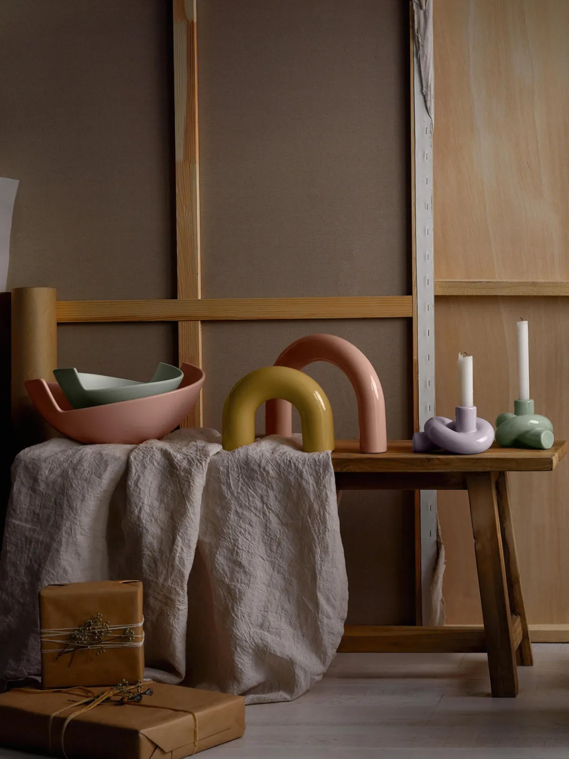 Jarrones|Figuras Decorativas>Westwing Collection Set de piezas decorativas de gres Kia, 2 uds. Rosa claro, amarillo claro