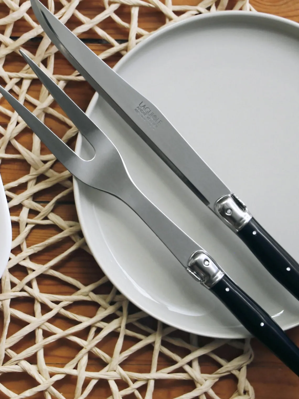 Cuchillos De Cocina Y Bloques|Cuchillos De Cocina>Laguiole Set de trinchar Debutant, 2 pzas. Hojas: plateado pulido espejoMangos: negroCaja: madera clara