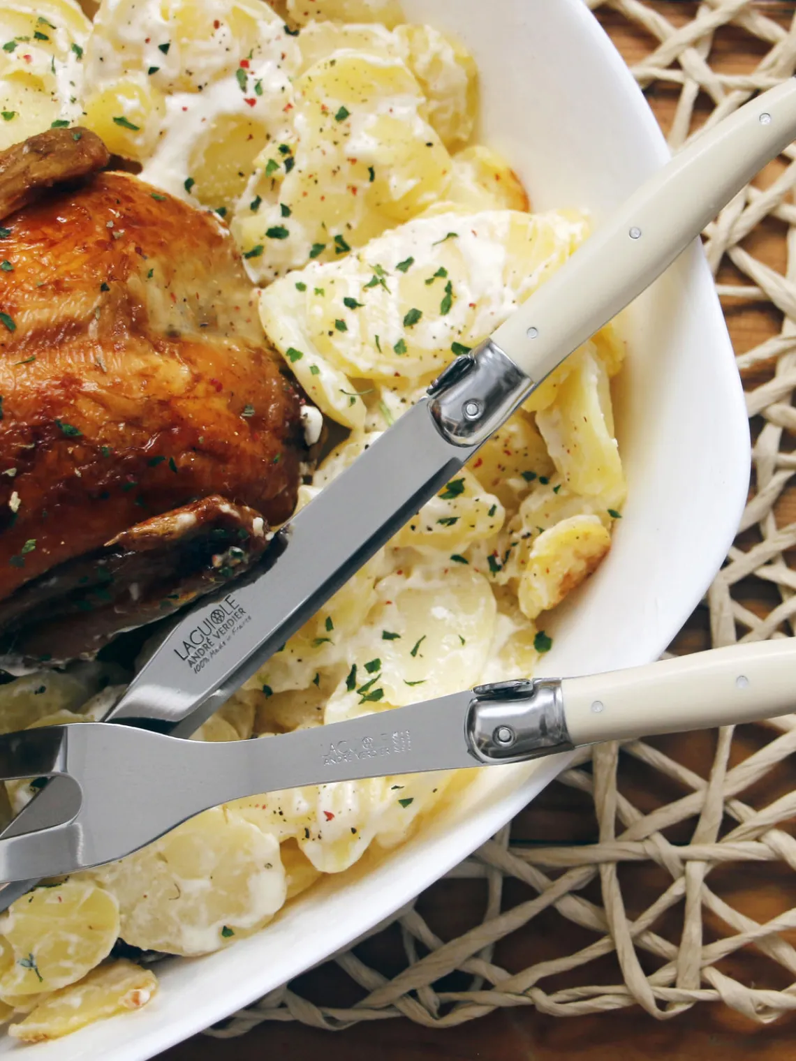 Cuchillos De Cocina Y Bloques|Cuchillos De Cocina>Laguiole Set de trinchar Debutant, 2 pzas. Hojas: plateado pulido espejoMangos: blanco Off WhiteCaja: madera clara