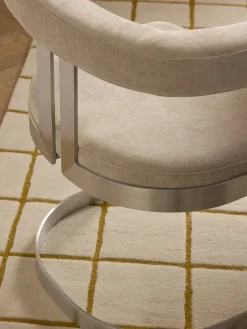 Sillas></noscript>Westwing Collection Silla cantilever tapizada Gianni Tejido beige, plateado