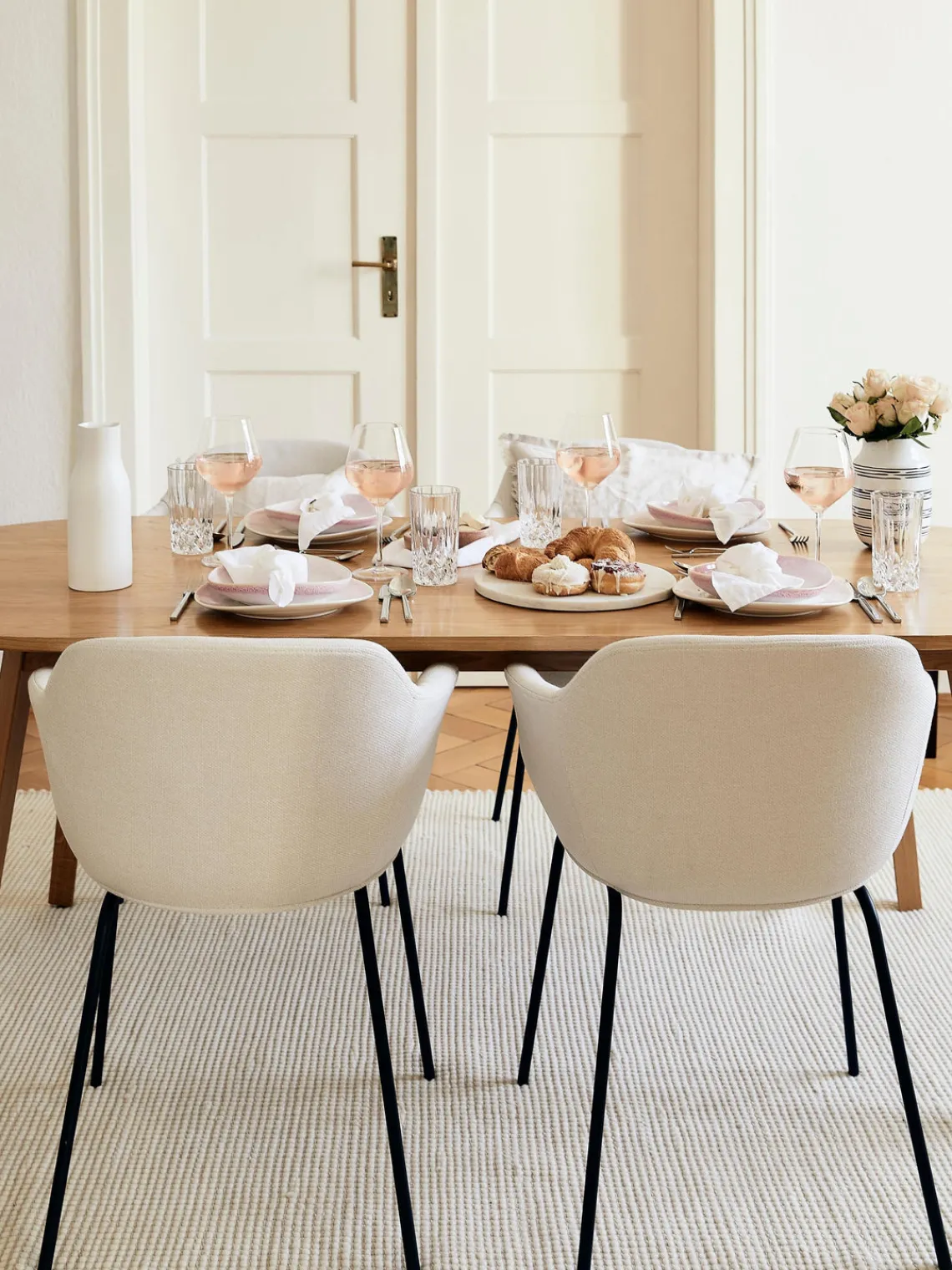 Hot Silla con asiento estrecho y reposabrazos Fiji Sillas Con Reposabrazos|Sillas