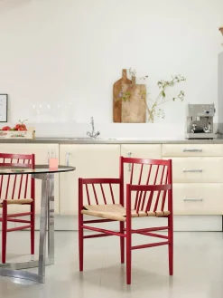 Sillas>FDB Møbler Silla con reposabrazos de madera J81 Rojo, beige