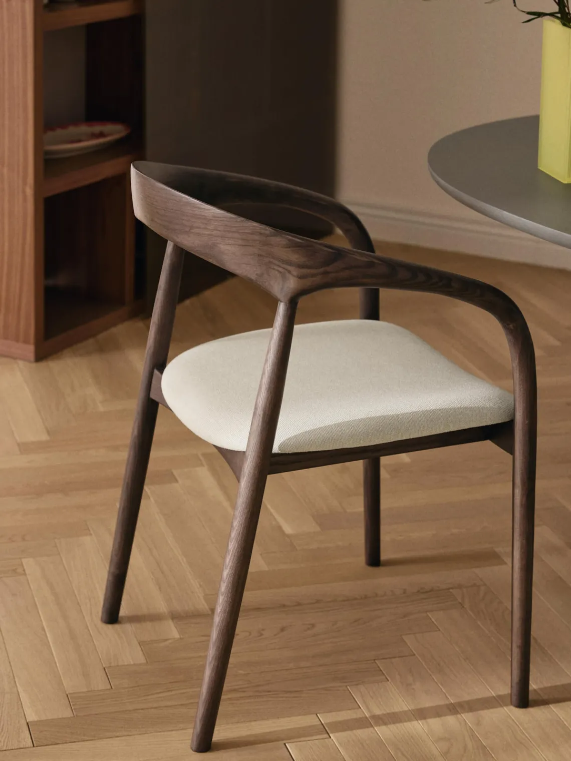 Sillas De Madera|Sillas Con Reposabrazos>Westwing Collection Silla con reposabrazos de madera de fresno y asiento tapizado Camille Tejido blanco Off White, madera de fresno oscura