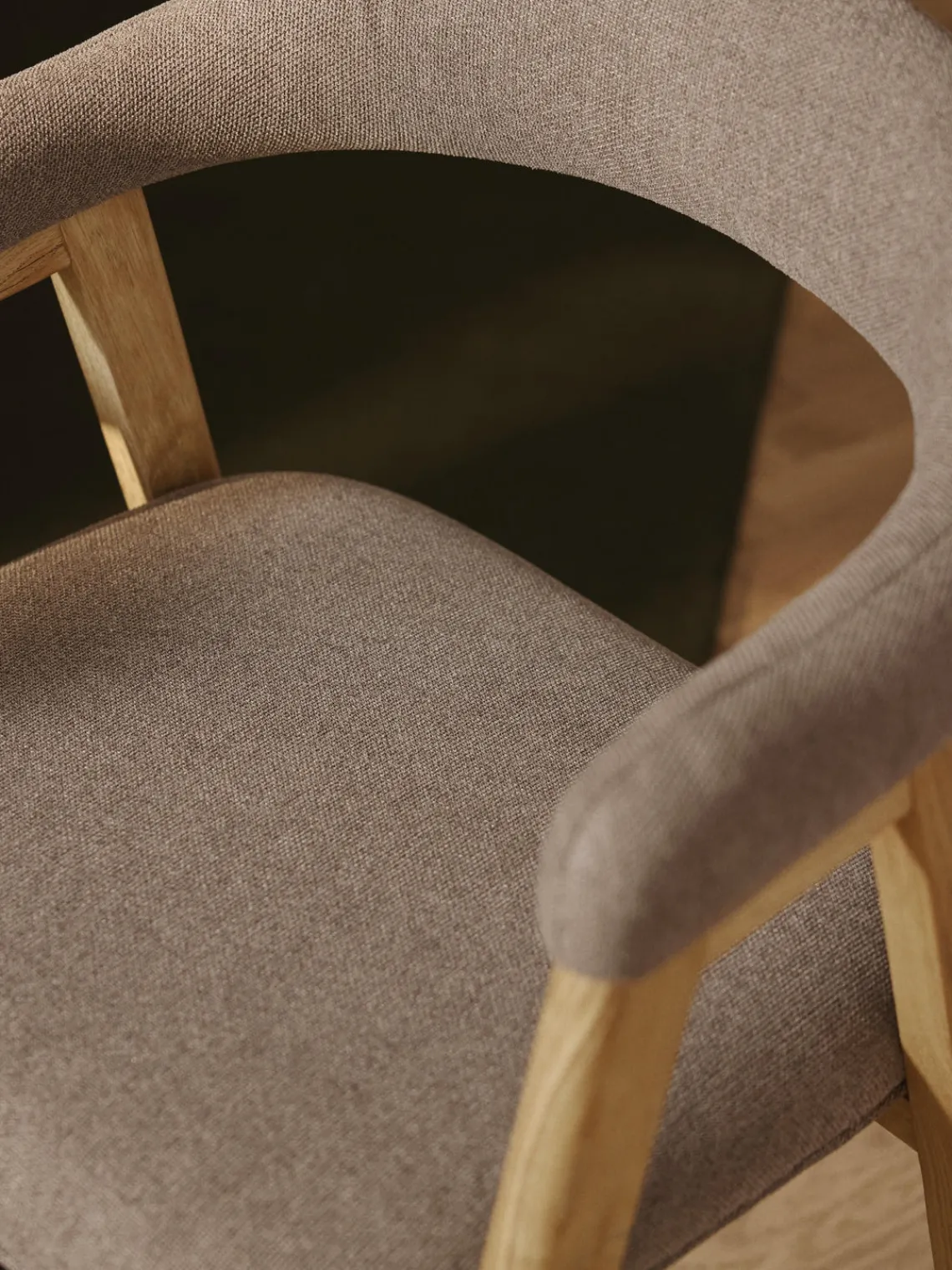 Sillas Con Reposabrazos|Sillas>Westwing Collection Silla con reposabrazos tapizada Nik Tejido taupe, madera de roble barnizada