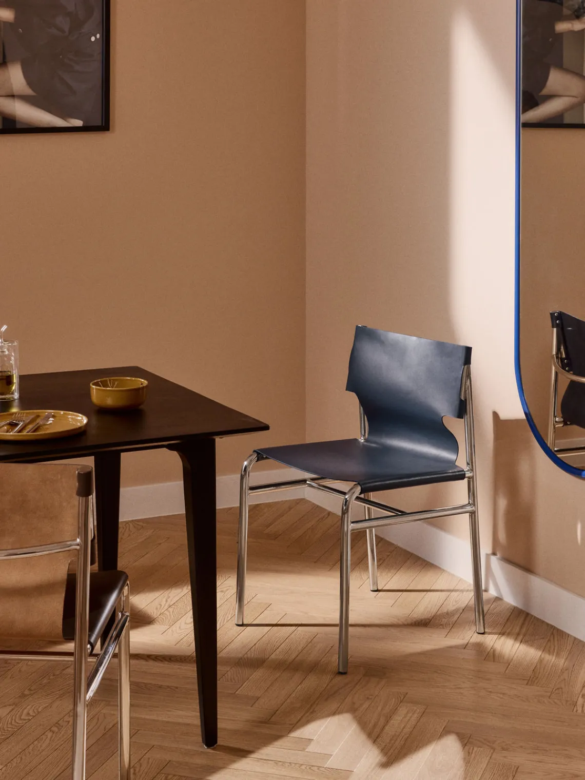 Sillas>Westwing Collection Silla de cuero Jordan Cuero azul oscuro, plateado