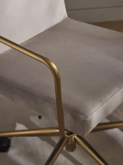 Sillas De Escritorio|Sillas De Escritorio></noscript>Westwing Collection Silla de escritorio de terciopelo con reposabrazos Kashya, altura regulable Terciopelo beige