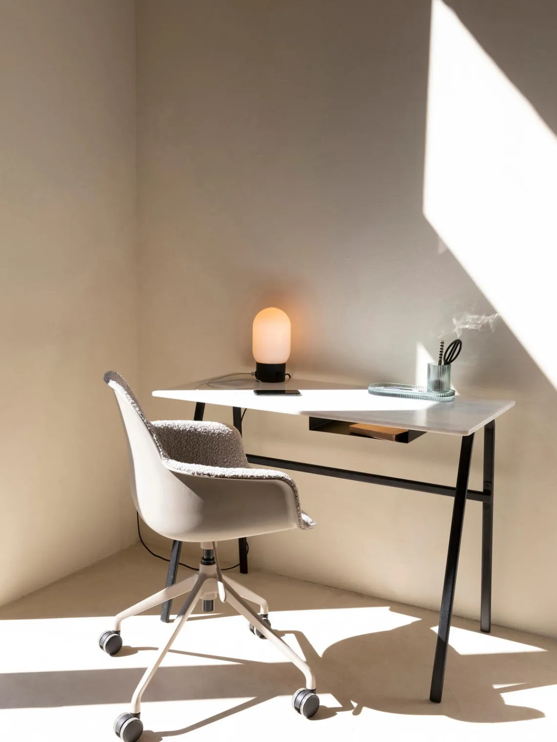 Outlet Silla de escritorio en tejido bouclé Albert, regulable en altura Sillas De Escritorio|Sillas De Escritorio