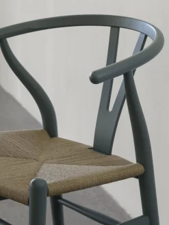 Sillas De Madera|Sillas></noscript>Carl Hansen & Søn Silla de madera con asiento tejido a mano CH24 Madera de haya pintada en azul claro, beige
