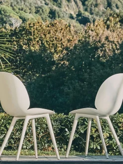Sillas De Jardín|Sillas De Jardí­N></noscript>GUBI Silla para interior/exterior Beetle Blanco mate