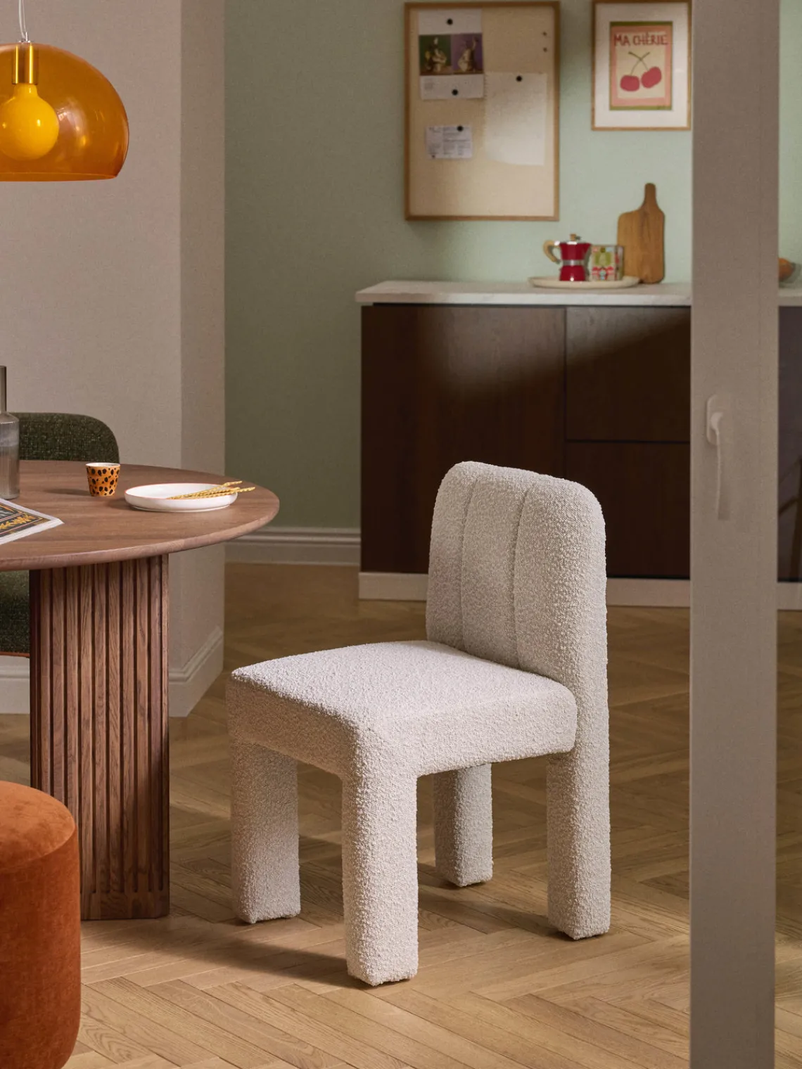 Sillas>Westwing Collection Silla tapizada en tejido bouclé Lukas Bouclé blanco