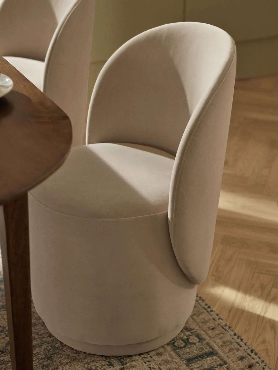 Online Silla tapizada en terciopelo Zeyno Sillas