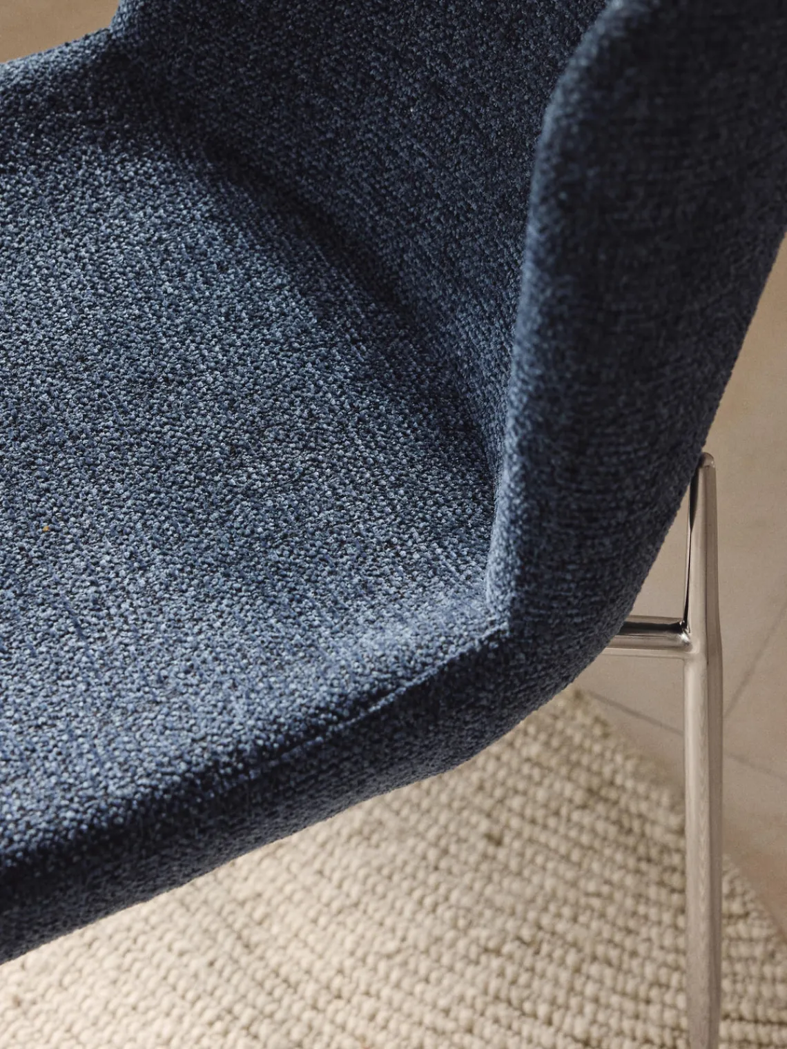 Sillas>Westwing Collection Silla tapizada Tess Tejido azul oscuro, plateado brillante