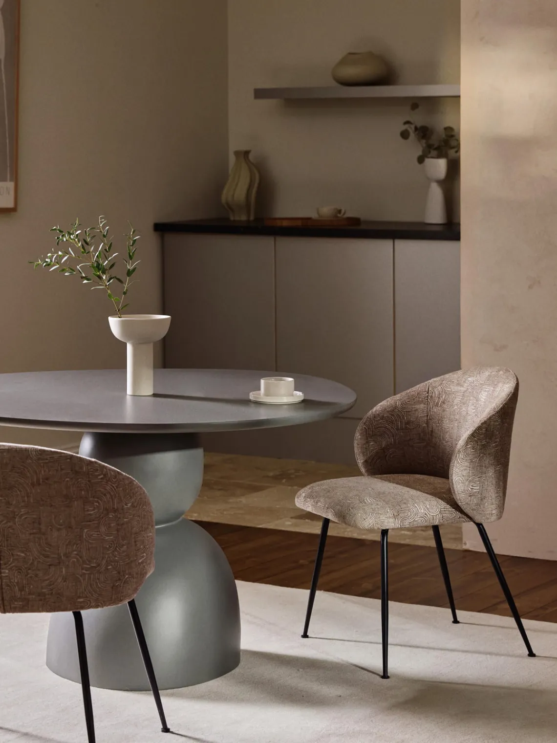 Sillas>Westwing Collection Sillas tapizadas Luisa, 2 uds. Tejido taupe/beige, negro mate