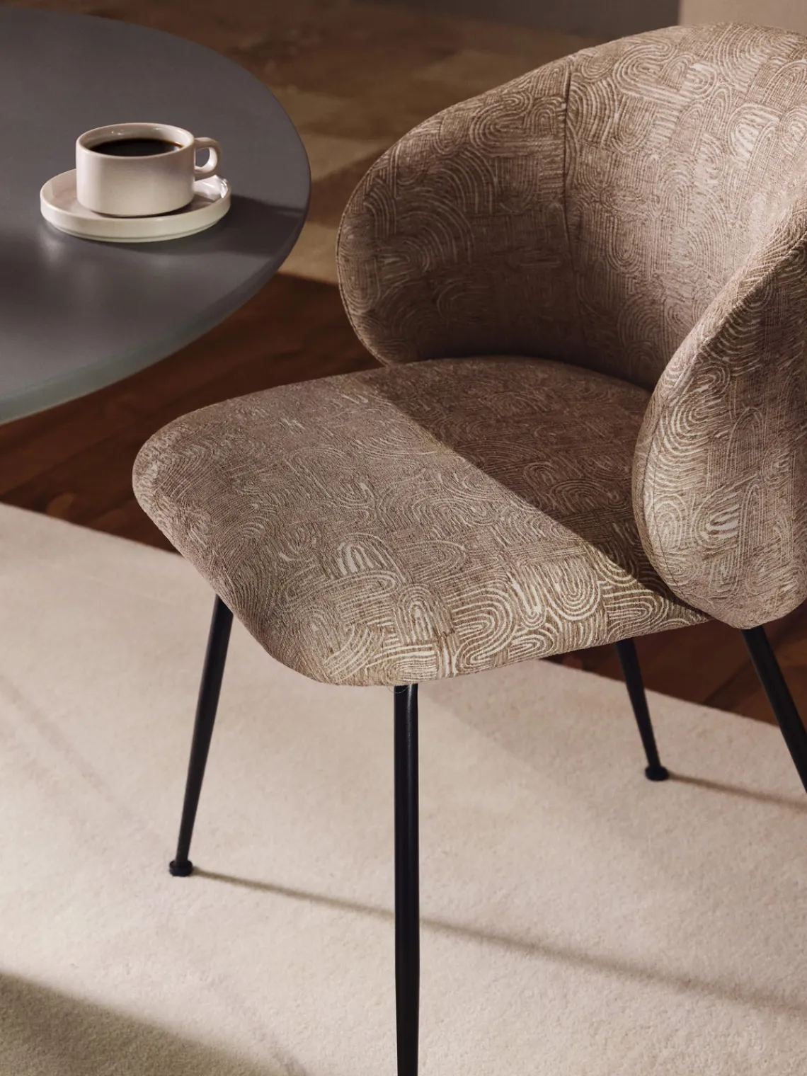 Sillas>Westwing Collection Sillas tapizadas Luisa, 2 uds. Tejido taupe/beige, negro mate