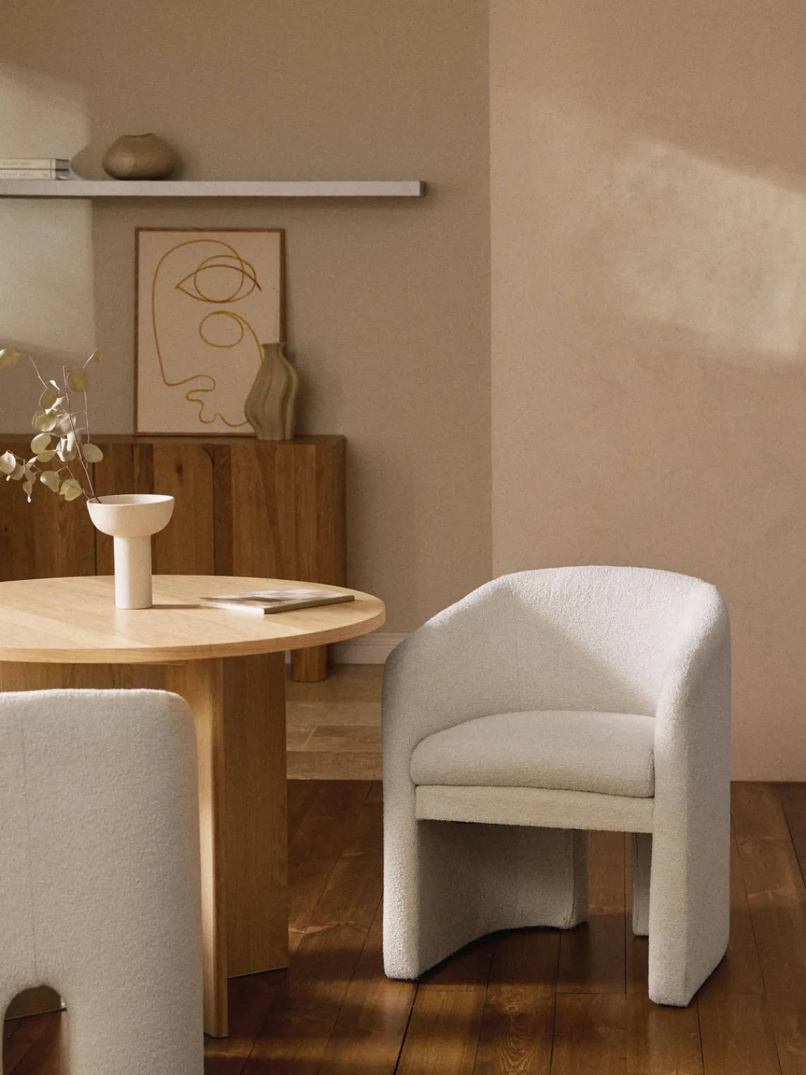 Sillas Con Reposabrazos|Sillas>Westwing Collection Sillón con reposabrazos en tejido bouclé Mairo Bouclé beige claro