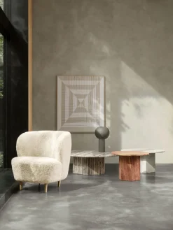 Sillones Pequeños|Sillones>GUBI Sillón de piel de oveja Stay