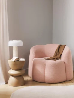 Sillones Pequeños|Sillones>Westwing Collection Sillón en tejido bouclé Fleur Bouclé rosa claro